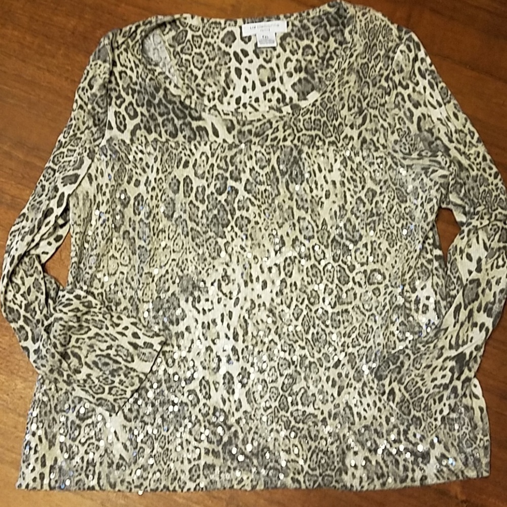 👸👕 Liz Claiborne Petite Leopard Top